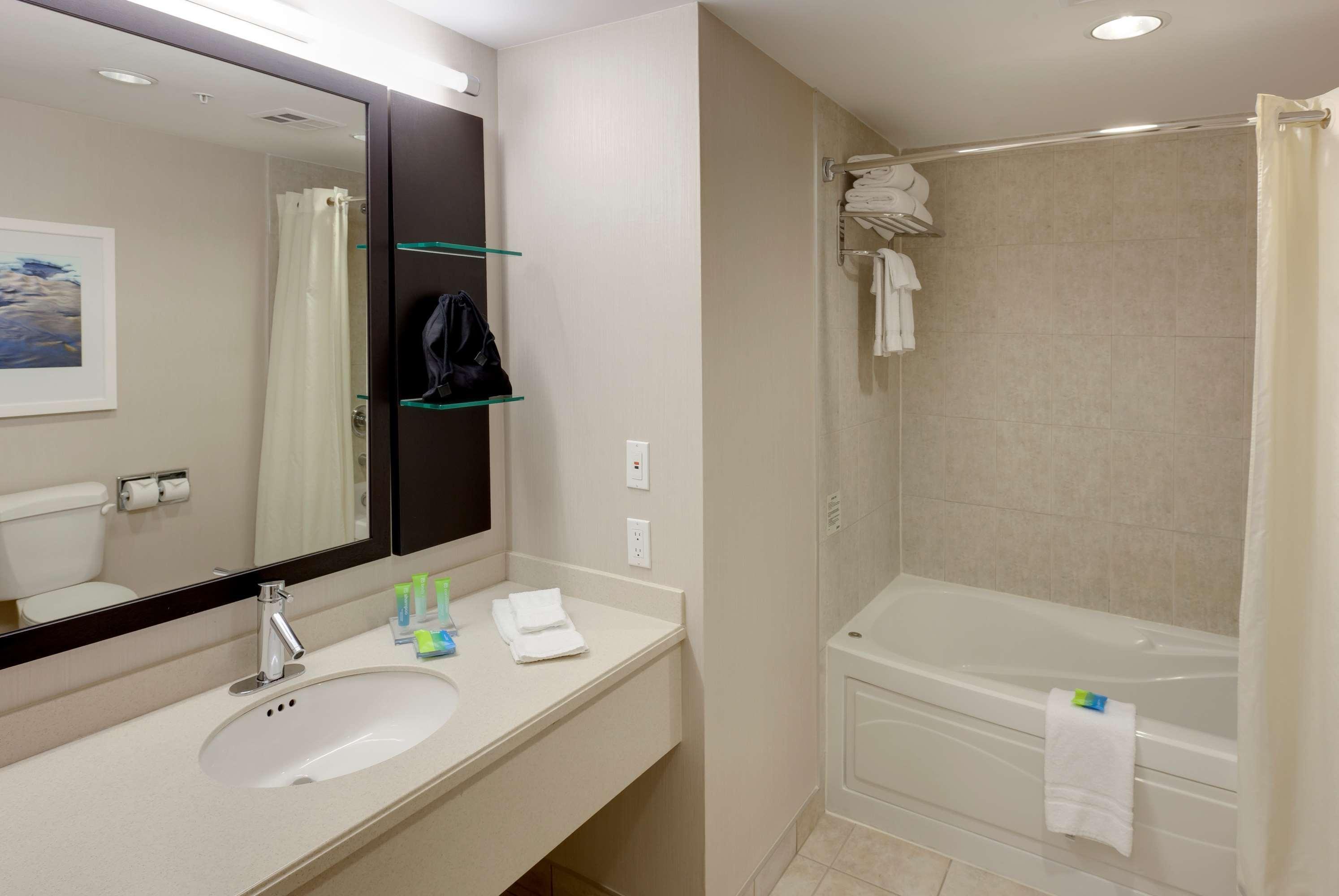 Niagara Fallsview Hotel & Suites Bilik gambar