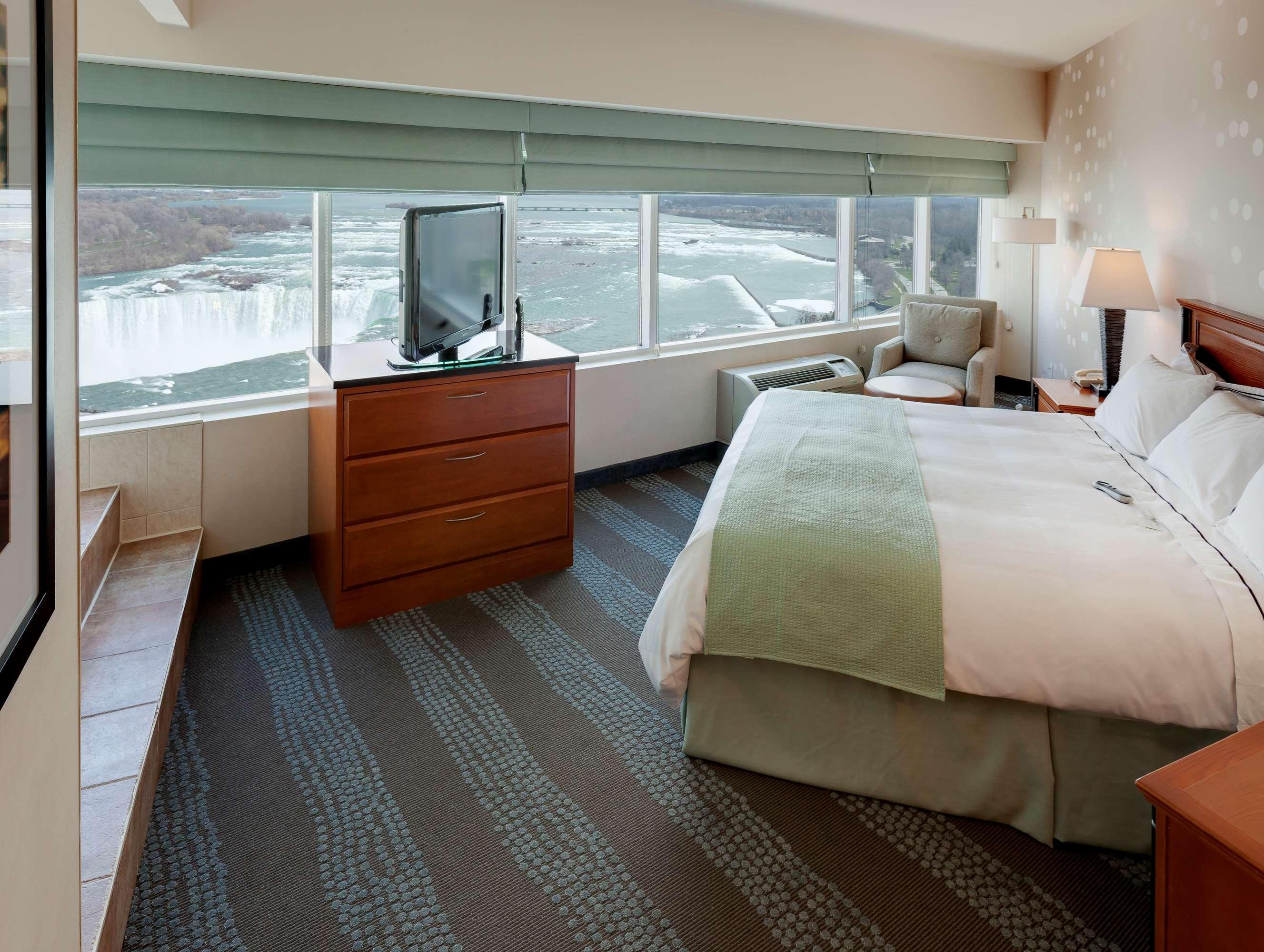 Niagara Fallsview Hotel & Suites Bilik gambar